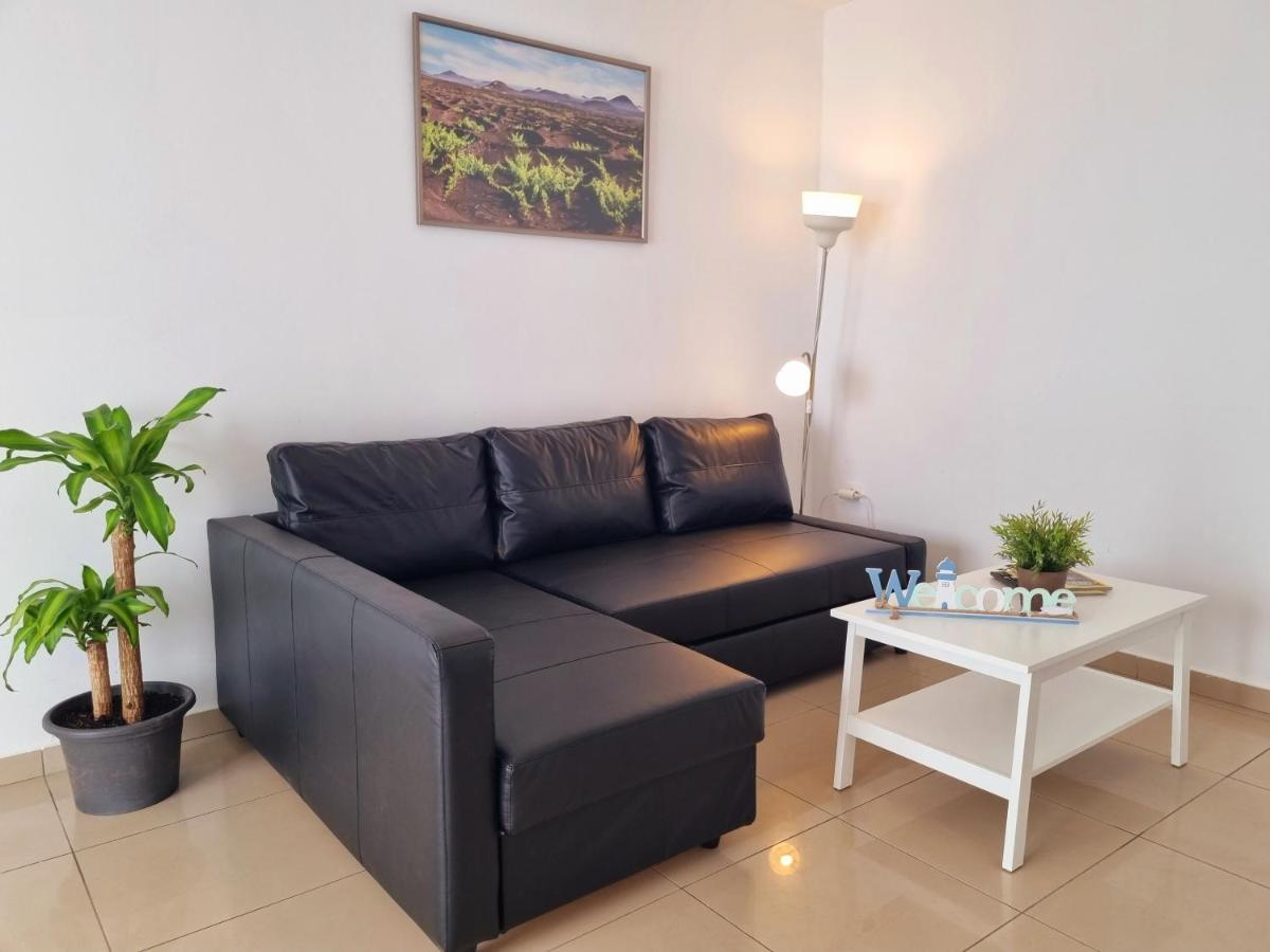 Apartamento El Jameo Плайя-Бланка Екстер'єр фото